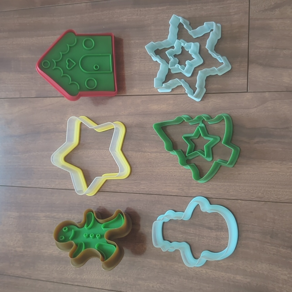 Assorted Cookie Cutters - Picture 9 of 9